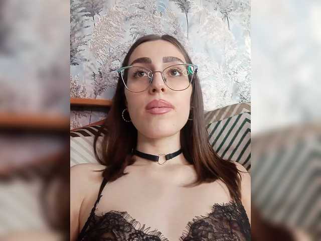 kiska-kira live cam on BongaCams