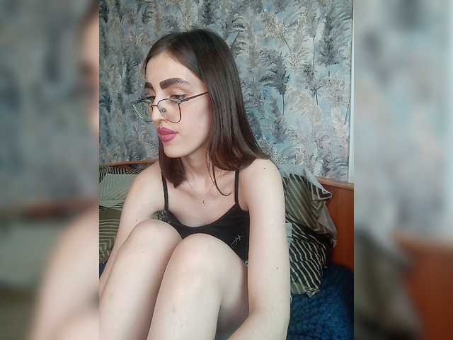 kiska-kira live webcam show
