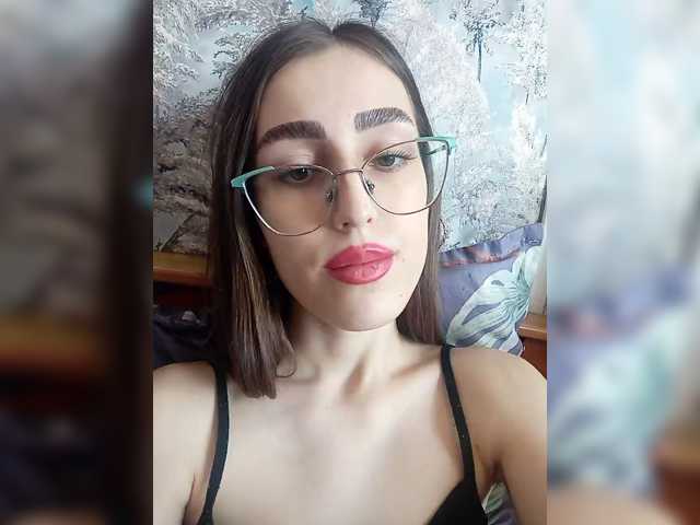kiska-kira, live now on BongaCams