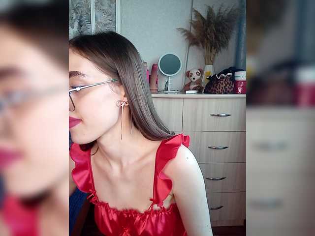 kiska-kira live cam on BongaCams