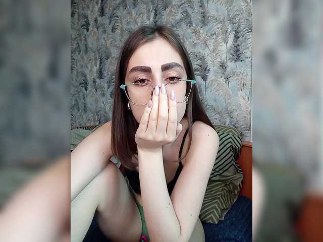 kiska-kira live cam on BongaCams