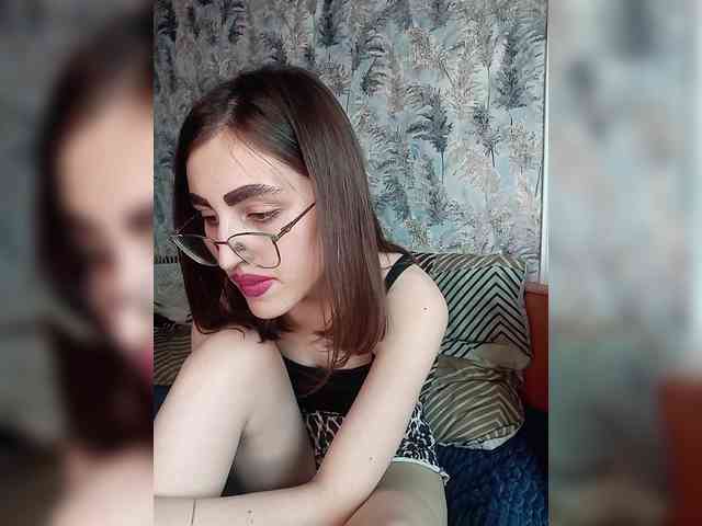 kiska-kira Sex Cam Show