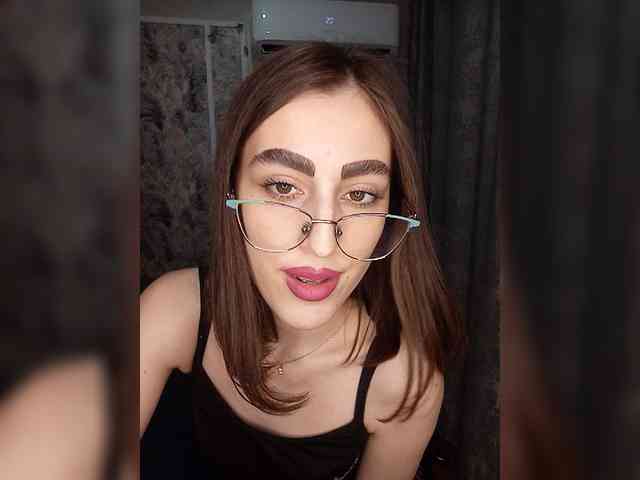 kiska-kira Sex Cam Show