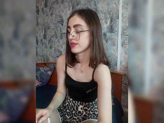 kiska-kira Sex Cam Show