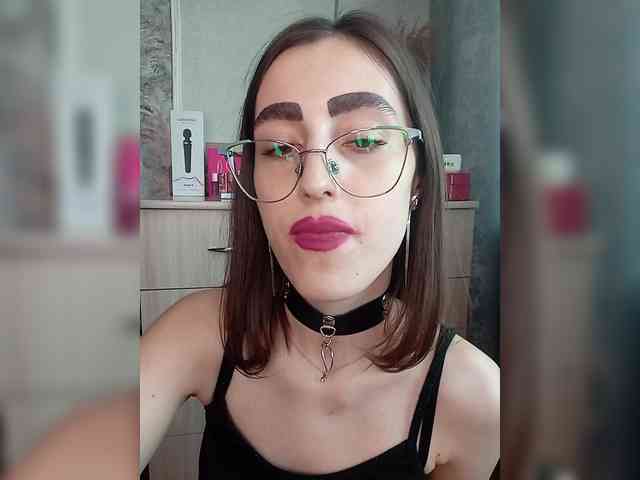 kiska-kira Sex Cam Show