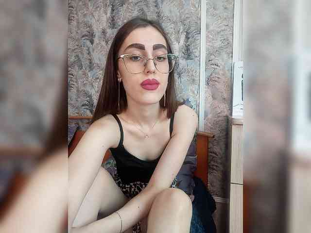 kiska-kira Live Webcam on BongaCams