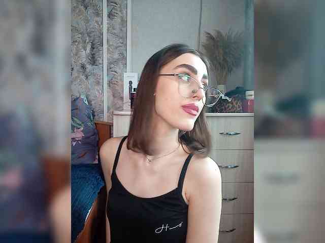 kiska-kira Sex Cam Show