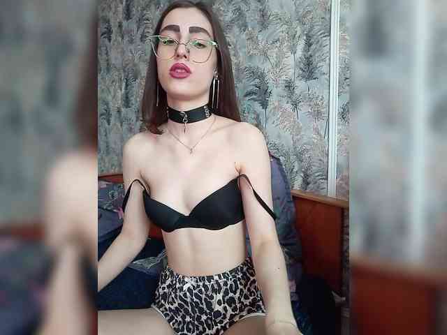kiska-kira Sex Cam Show