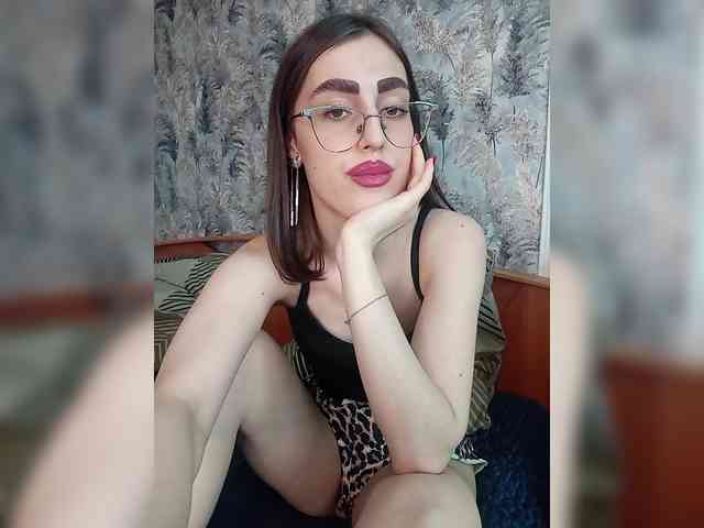 kiska-kira Sex Cam Show