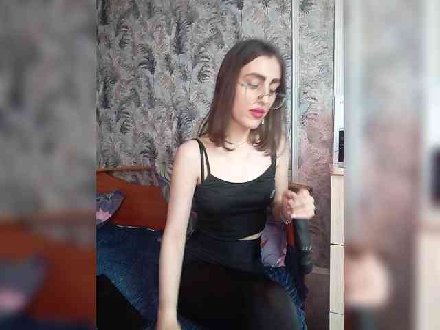 kiska-kira Sex Cam Show