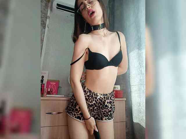 kiska-kira Sex Cam Show