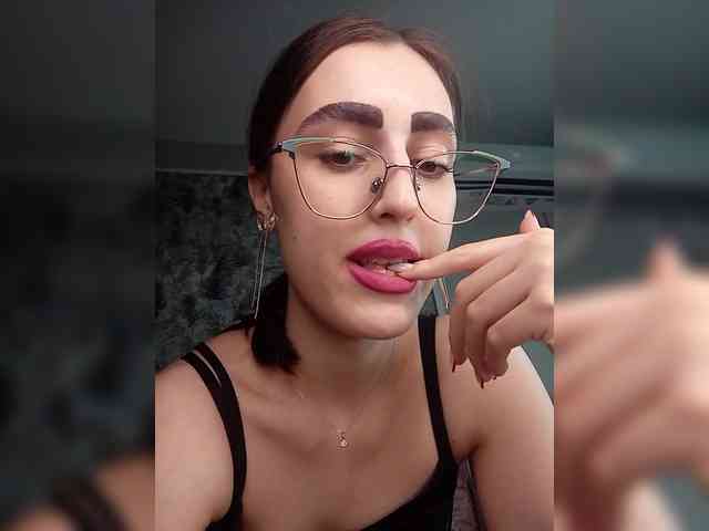 kiska-kira Sex Cam Show