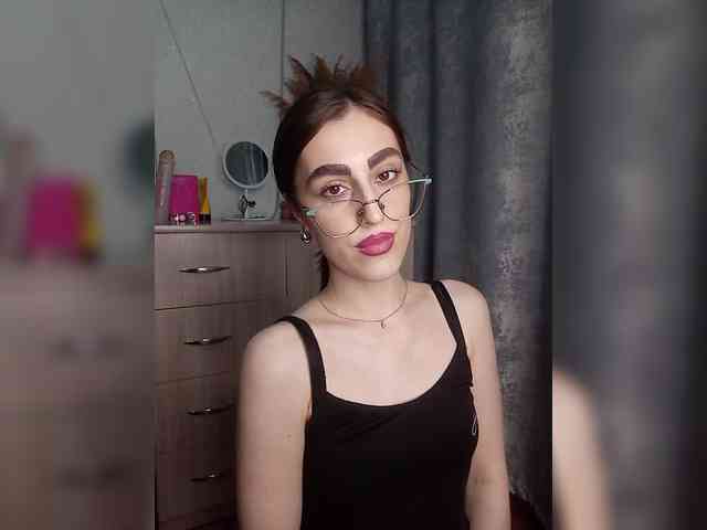 kiska-kira Sex Cam Show
