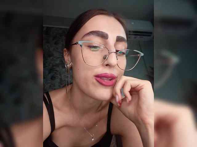 kiska-kira Sex Cam Show