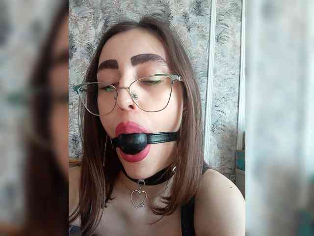 kiska-kira Sex Cam Show