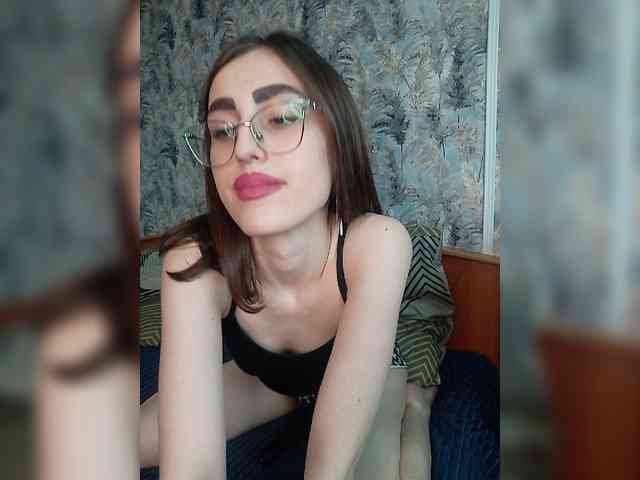 kiska-kira Sex Cam Show