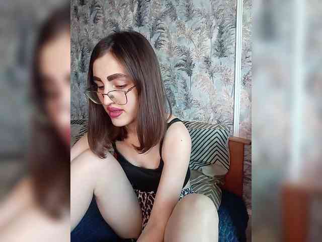 kiska-kira Sex Cam Show
