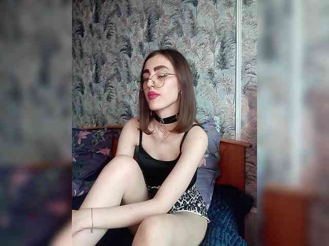 kiska-kira Sex Cam Show