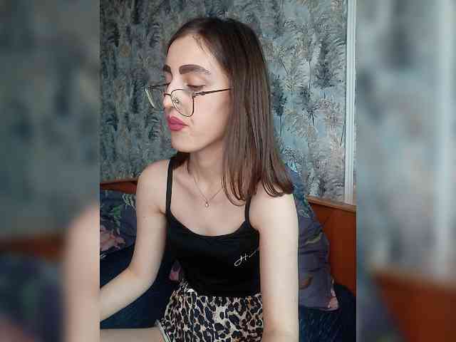kiska-kira Sex Cam Show