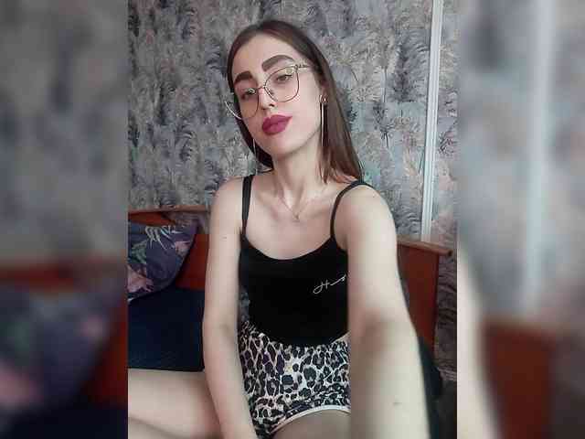 kiska-kira Sex Cam Show
