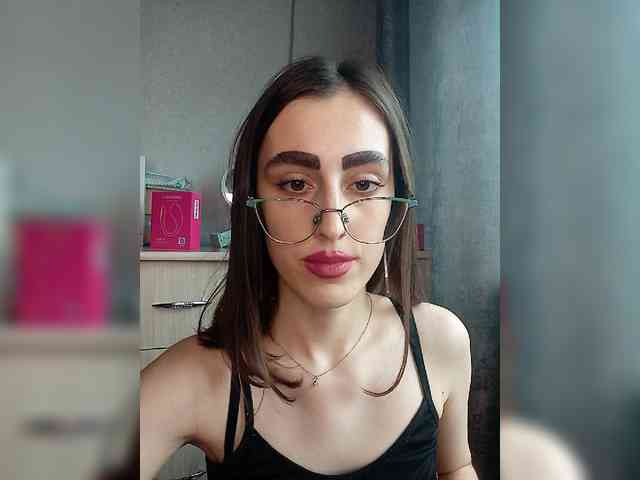 kiska-kira Sex Cam Show