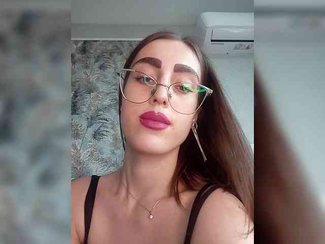 kiska-kira Sex Cam Show