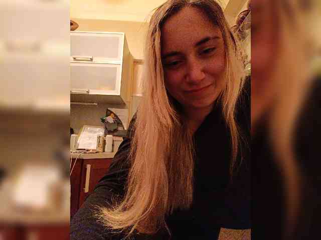 AxlaRose webcam