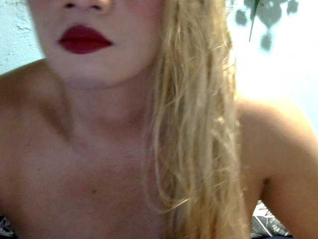 WildCumer025 live cam