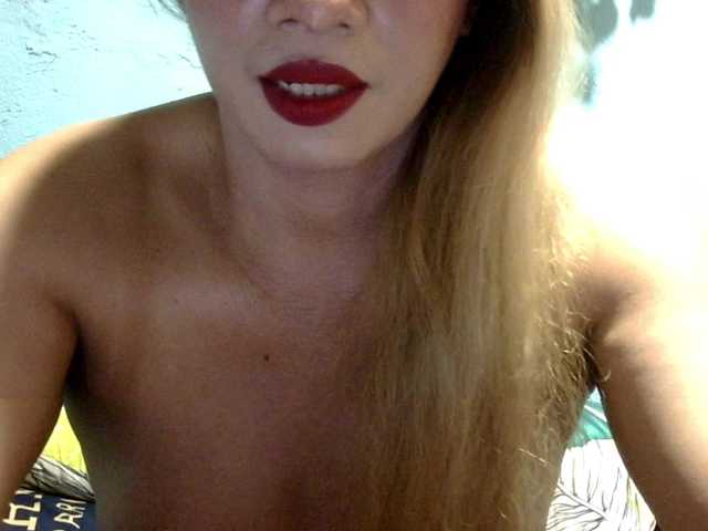 WildCumer025 live cam