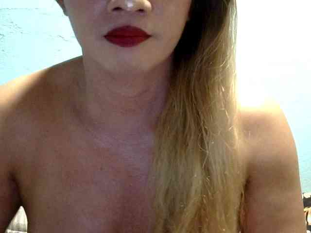 WildCumer025 Sex Cam Show