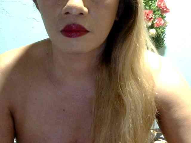 WildCumer025 Live Webcam on BongaCams