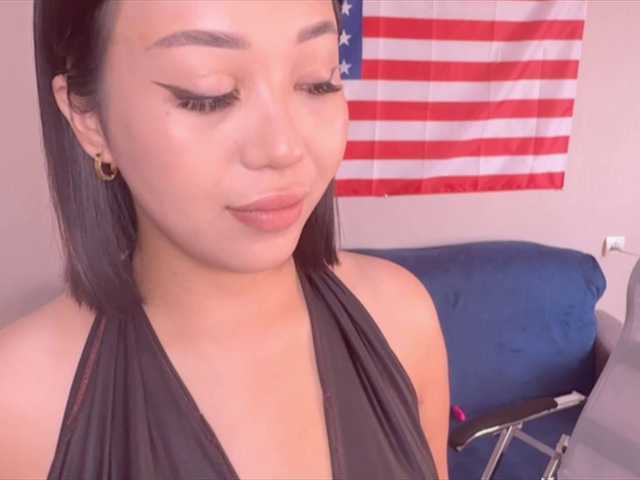 PurrrfectMiko live cam