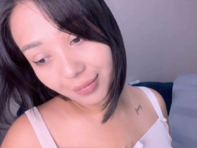 PurrrfectMiko live cam preview