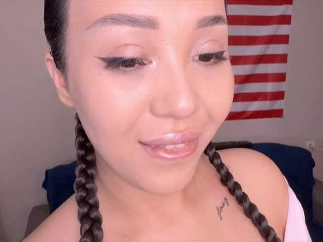 PurrrfectMiko live webcam show