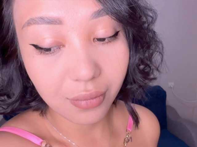 PurrrfectMiko live cam preview