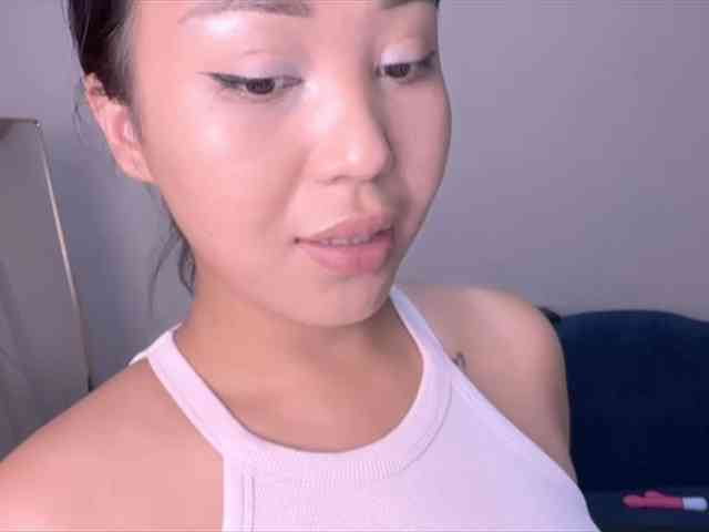 PurrrfectMiko's webcam live show