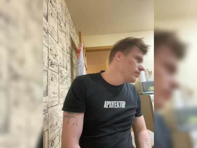 azimyt19 — live male cam