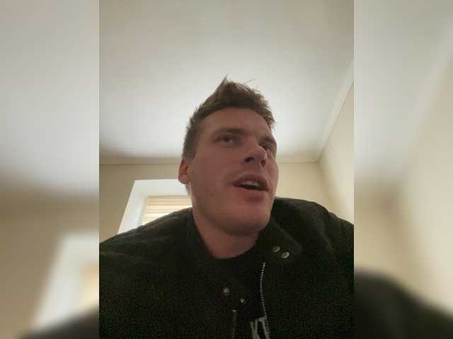 azimyt19 — live male cam
