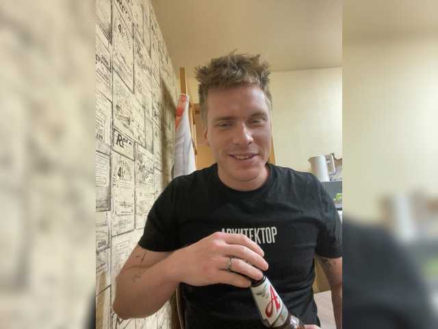 azimyt19 — live male cam