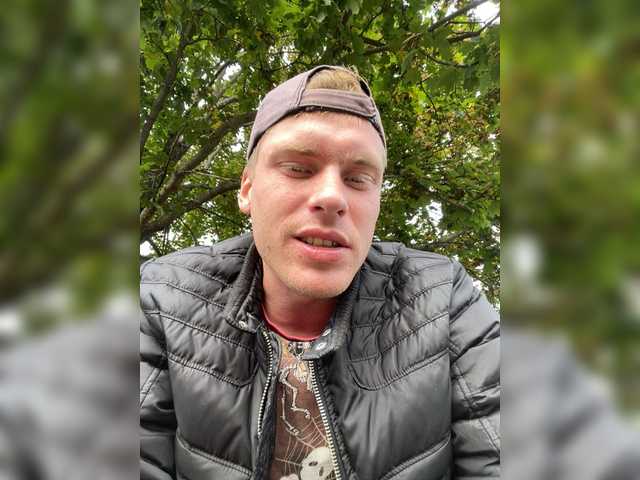 azimyt19 — live male cam