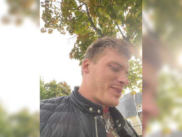 azimyt19 — live male cam