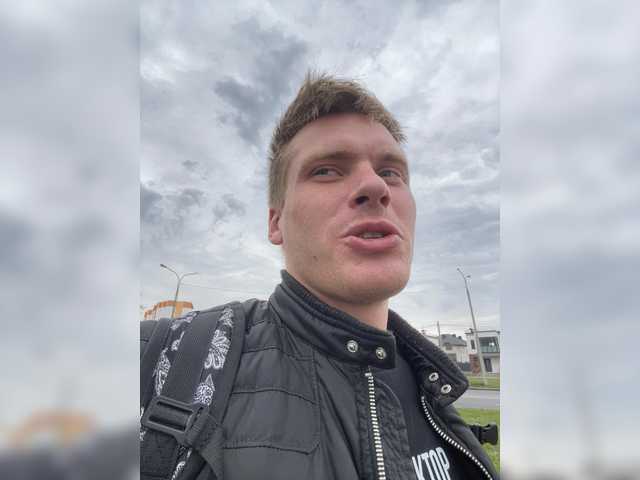 azimyt19 — live male cam