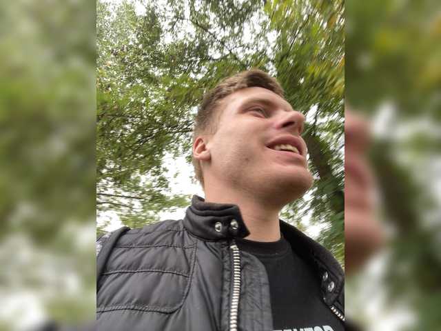azimyt19 — live male cam