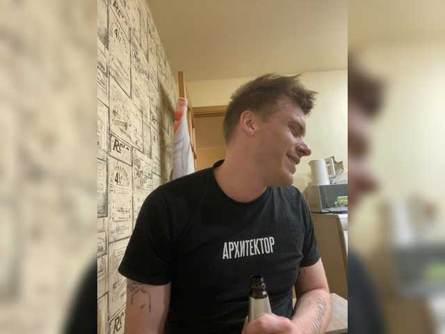 azimyt19 — live male cam