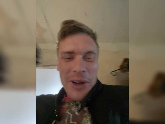 azimyt19 — live male cam