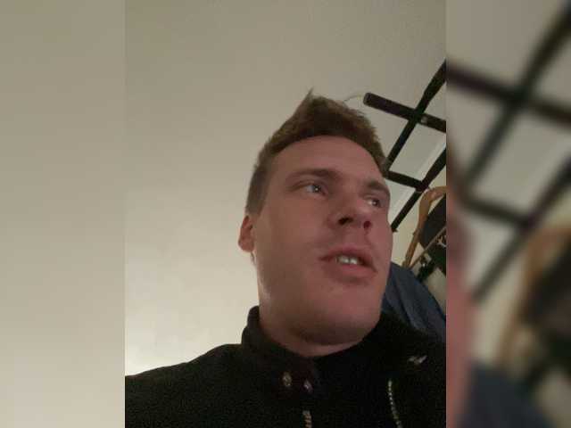 azimyt19 — live male cam