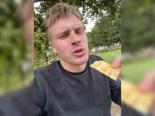 azimyt19 live cam preview