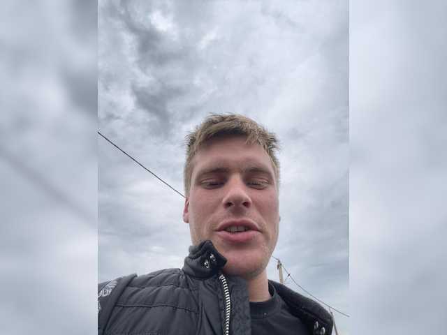 azimyt19 — live male cam