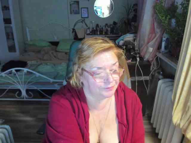 rekelme live female cam on bongacams