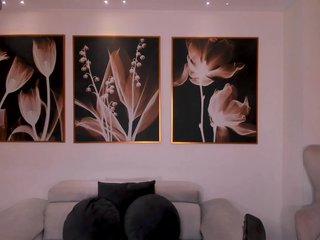 NiaSalvatore Porn Show